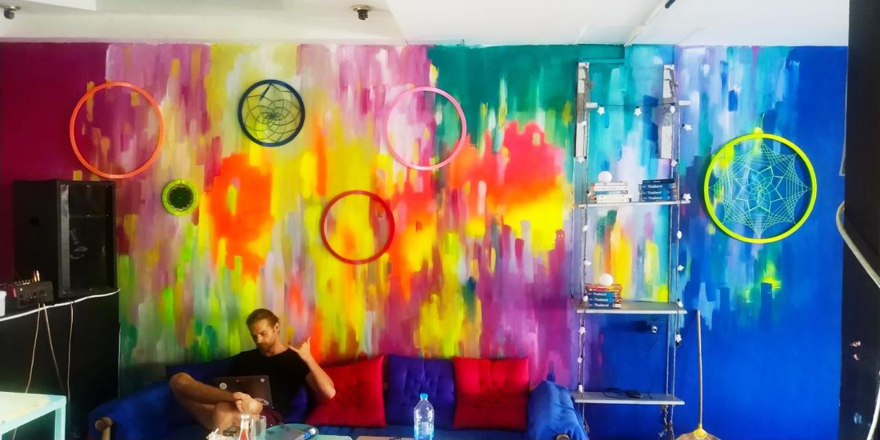Above & Beyond Hostel 帕岸岛 外观 照片